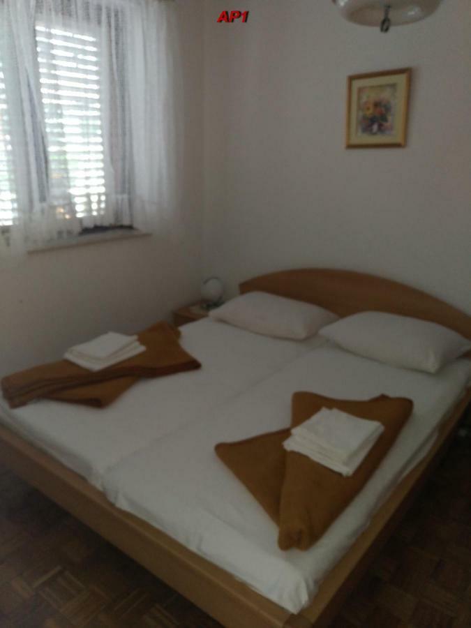 Apartments Sudic Njivice Bagian luar foto