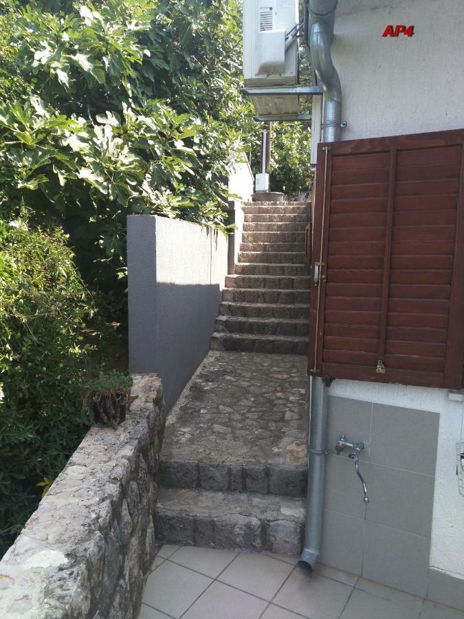 Apartments Sudic Njivice Bagian luar foto